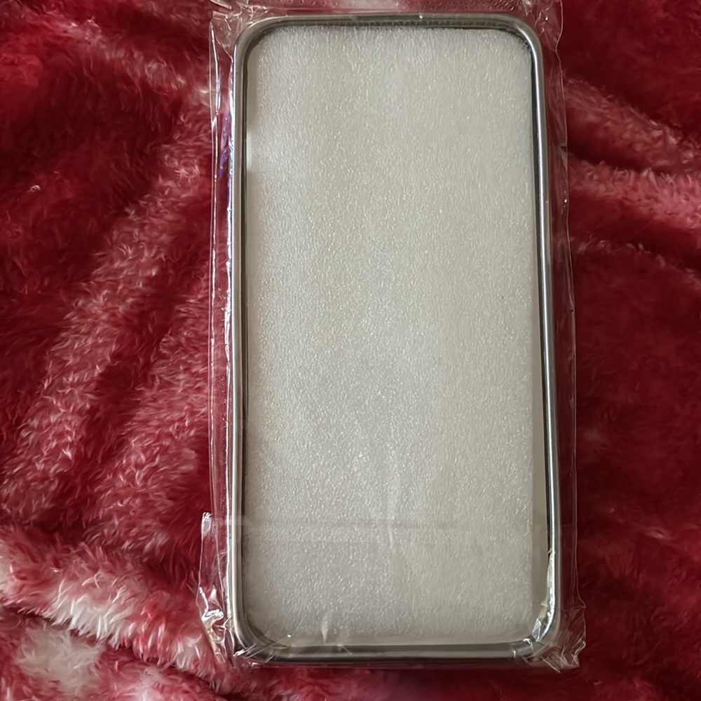 iPhone 15 Pro Max case - Picture 2 of 3